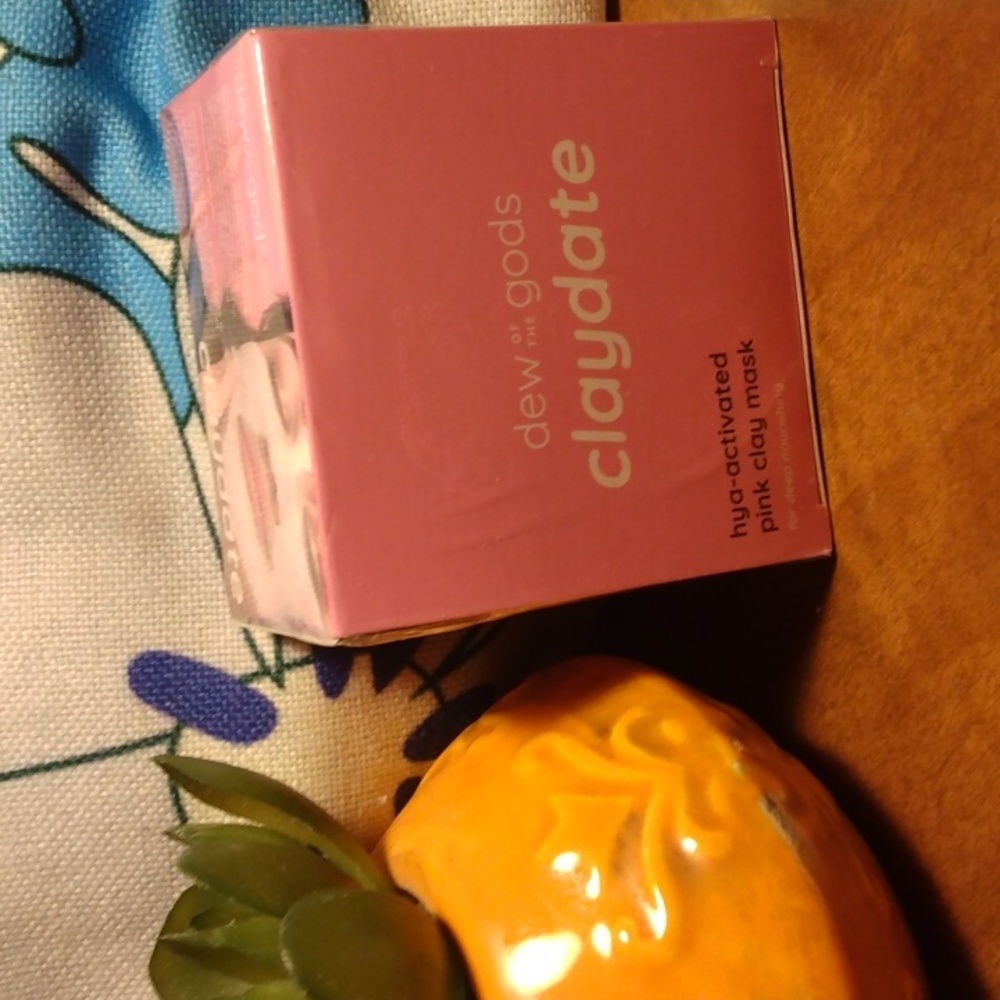 Dew of the gods pink clay mask